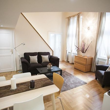Agora Apartment Будапешт Экстерьер фото