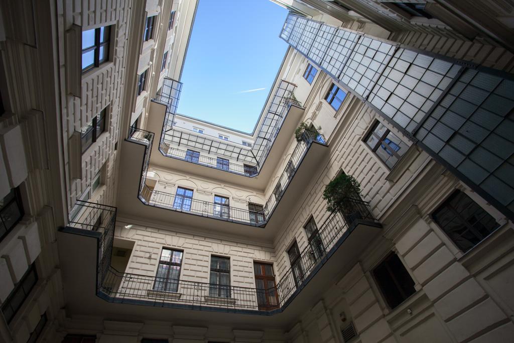 Agora Apartment Будапешт Экстерьер фото